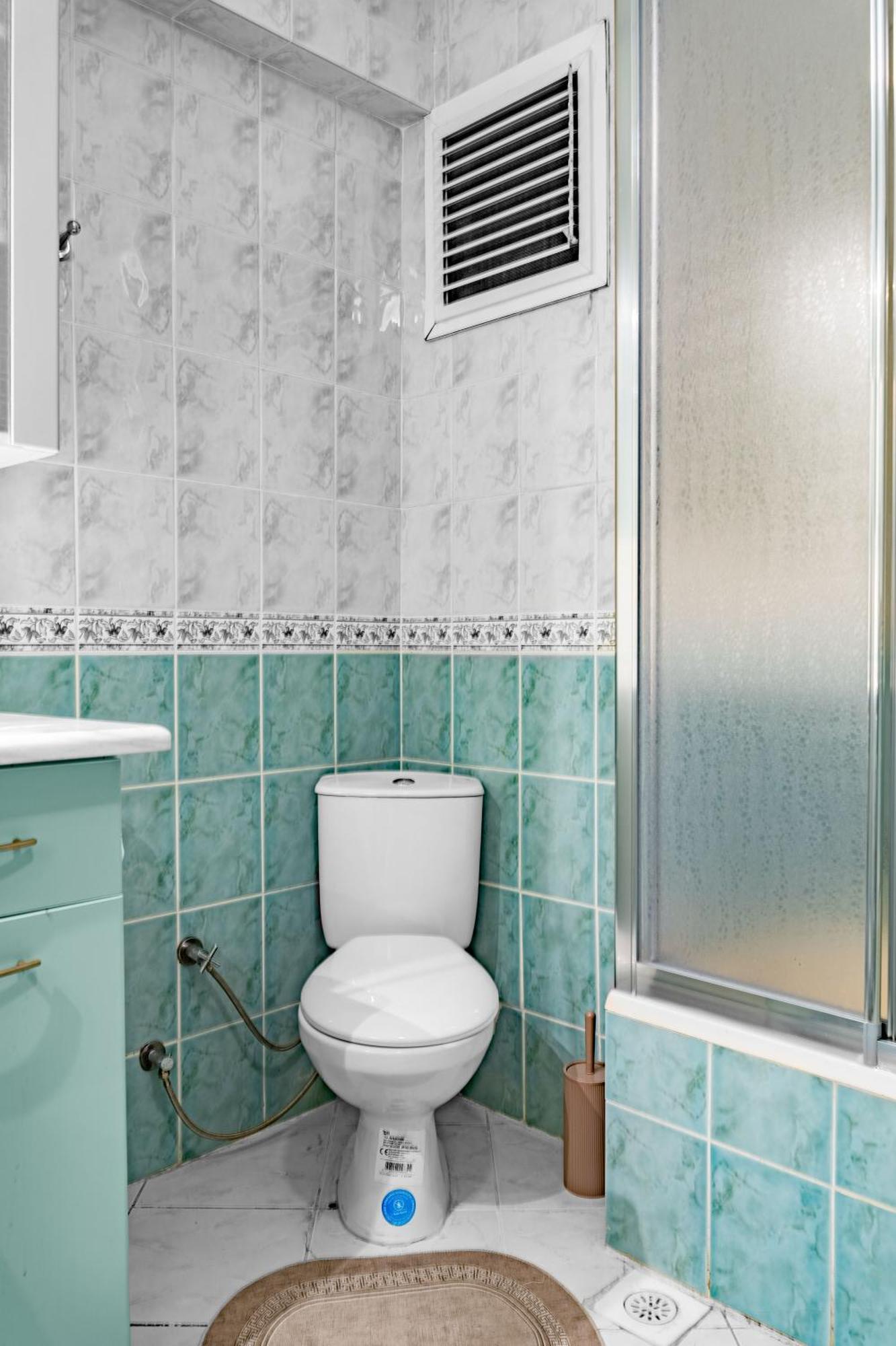 Bright & Cozy 2br Located In The Heart Of Living Daire *